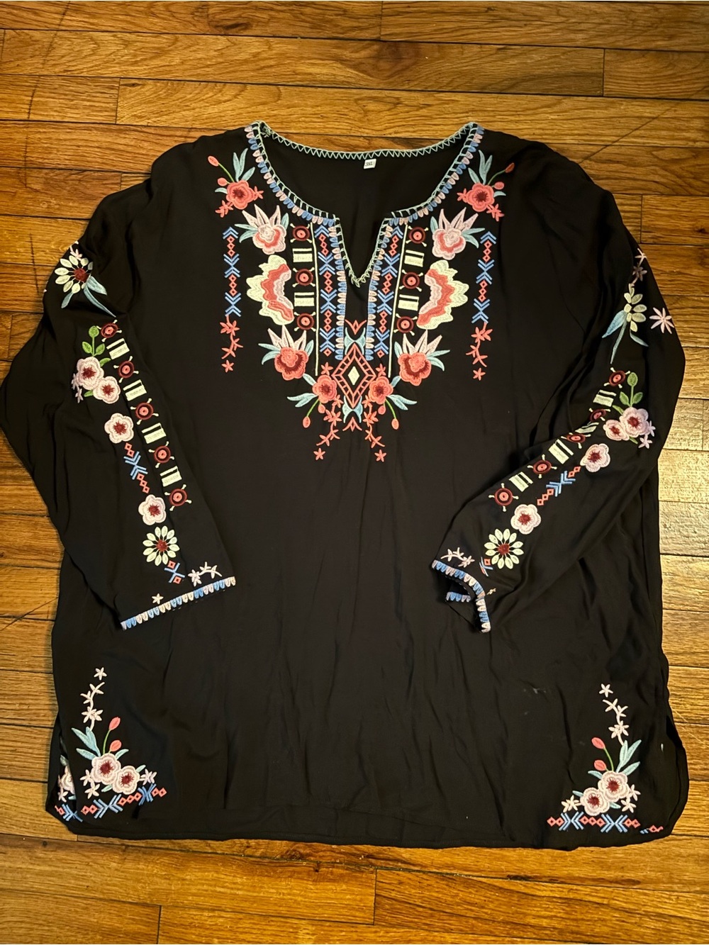 Black Floral Embroidered Women's Tunic with V-Neck